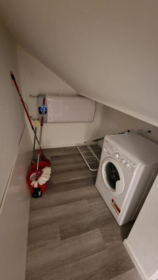 Cozy Apartment Milano Affori M3 Bagian luar foto