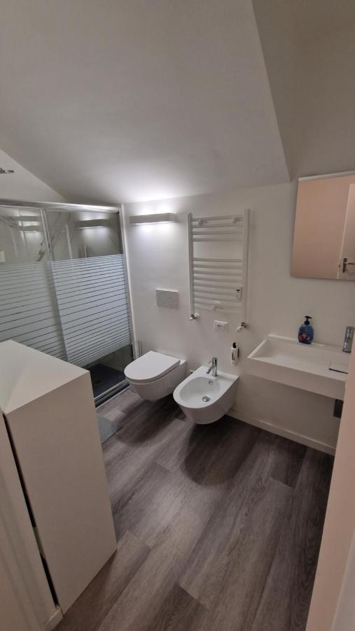 Cozy Apartment Milano Affori M3 Bagian luar foto